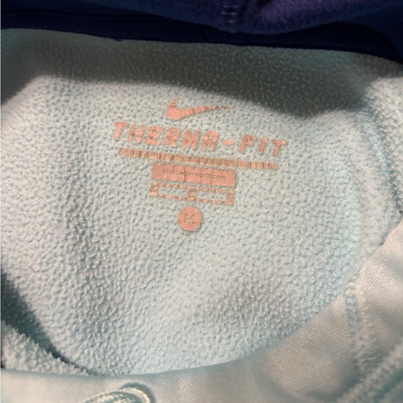 Nike Therma-Fit Hoodie Women's Size M Aqua Blue Drawstring Thumb Holes Run Jog - Picture 2 of 7